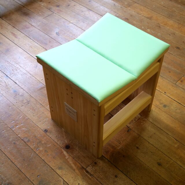 Vchair